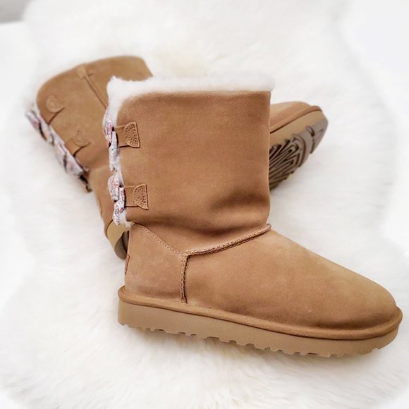 UGG BAILEY BOW ABSTRACT SPLATTER BOOTS - Picture 5 of 10